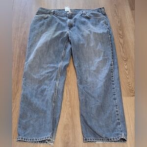 Men's Carhartt jeans Size 40×30. Please see pics for Wear.